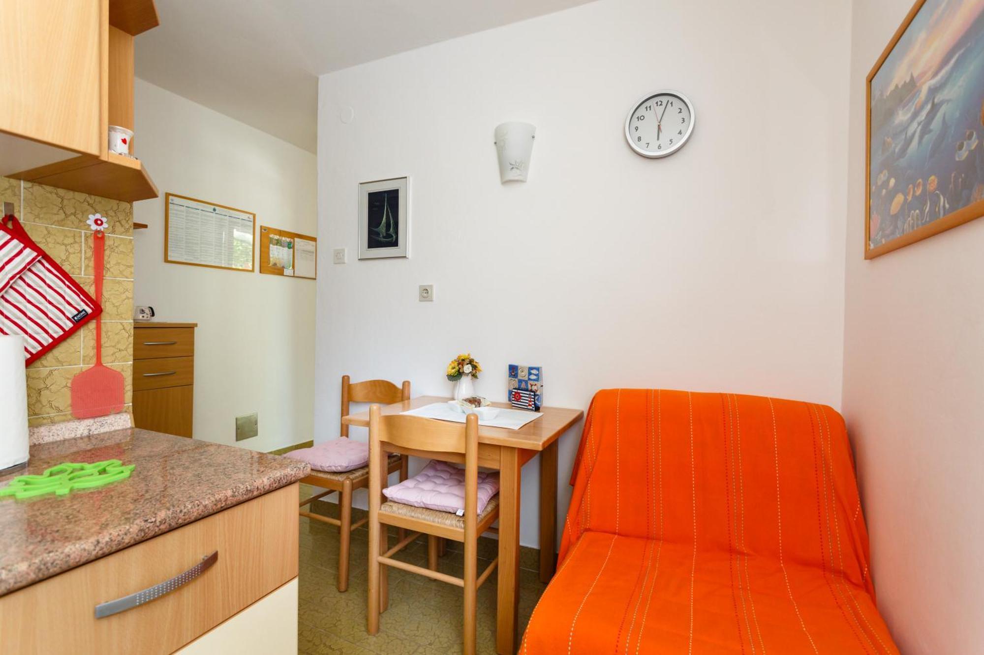 Apartments Lovorik Krk Town Esterno foto